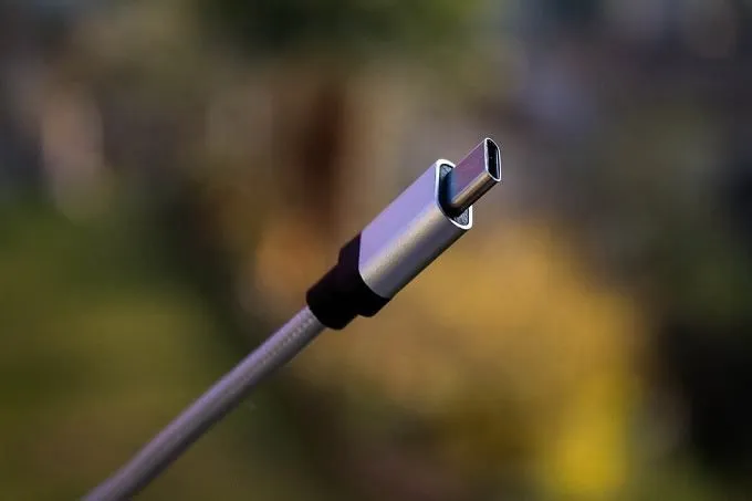 Giải thích về các loại cáp USB - Phiên bản, Cổng, Tốc độ và Nguồn 4 Giải thích về các loại cáp USB - Phiên bản, Cổng, Tốc độ và Nguồn