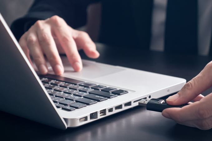 Giải thích về các loại cáp USB - Phiên bản, Cổng, Tốc độ và Nguồn 12 Giải thích về các loại cáp USB - Phiên bản, Cổng, Tốc độ và Nguồn