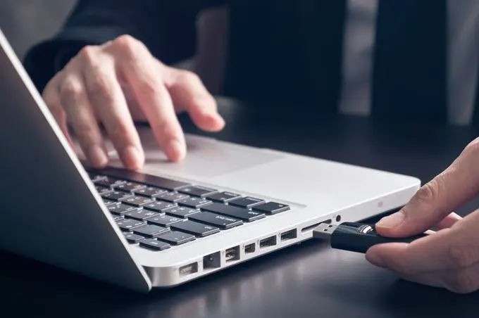 Giải thích về các loại cáp USB - Phiên bản, Cổng, Tốc độ và Nguồn 12 Giải thích về các loại cáp USB - Phiên bản, Cổng, Tốc độ và Nguồn