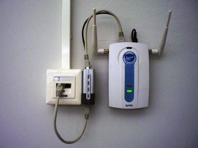 HDG giải thích: Ethernet là gì và nó có tốt hơn Wifi không? 8 HDG giải thích: Ethernet là gì và nó có tốt hơn Wifi không?