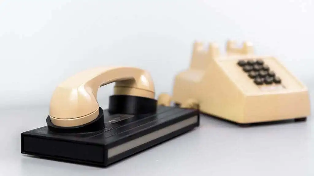 Bạn có cần một Modem và một Bộ định tuyến cho Internet với một ISP mới? 1 Bạn có cần một Modem và một Bộ định tuyến cho Internet với một ISP mới?