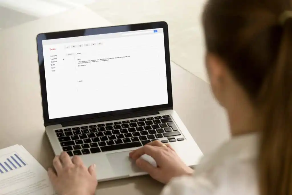 BCC và CC nghĩa là gì? Hiểu về Lingo Email Cơ bản 4 BCC và CC nghĩa là gì? Hiểu về Lingo Email Cơ bản