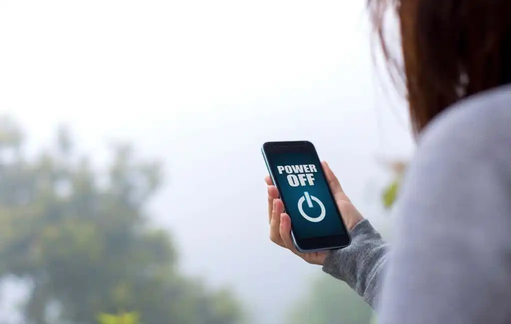 Bạn có nên tắt máy tính, máy tính xách tay hoặc điện thoại mỗi đêm? 5 Bạn có nên tắt máy tính, máy tính xách tay hoặc điện thoại mỗi đêm?