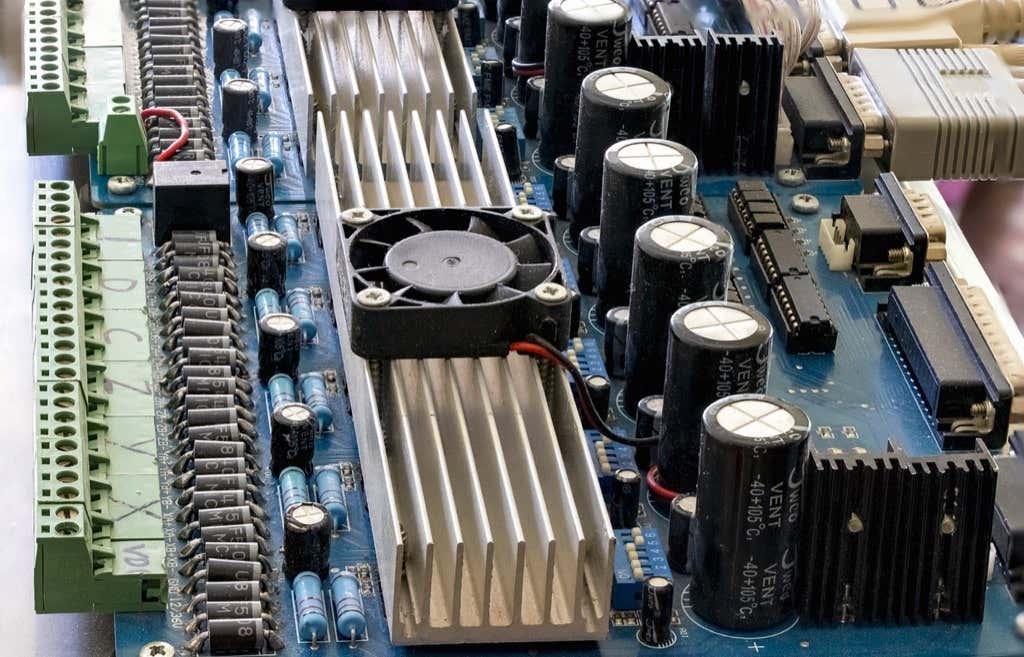 Trình điều khiển PC là gì và tại sao bạn cần chúng? 6 Trình điều khiển PC là gì và tại sao bạn cần chúng?