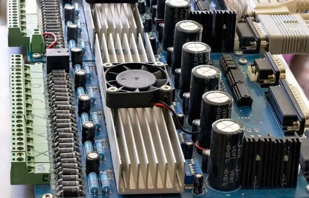 Trình điều khiển PC là gì và tại sao bạn cần chúng? 6 Trình điều khiển PC là gì và tại sao bạn cần chúng?