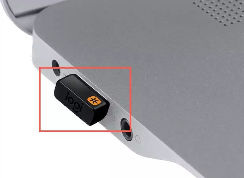 cách kết nối-a-logitech-không dây-chuột-với-máy tính của bạn-3-nén - Mẹo kỹ thuật trực tuyến Kết nối chuột Logitech với máy tính qua Bộ thu không dây hình 2