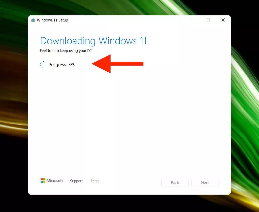 07-Đợi - Help Desk Geek Cách cài đặt Windows 11 bằng ổ USB có khả năng khởi động image 8