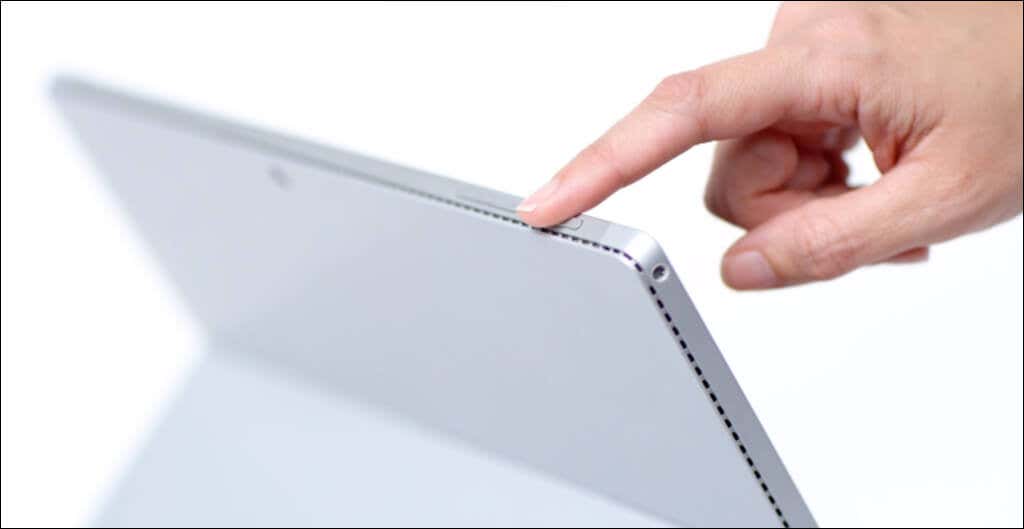 microsoft-surface-stuck-on-windows-logo-screen-try-these-5-fixes-6-nén - Help Desk Geek Microsoft Surface bị kẹt trên màn hình logo Windows? Hãy thử ngay 5 cách khắc phục này ảnh 5