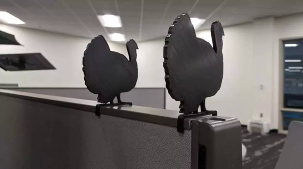 08CubicleTurkeys - Mẹo công nghệ trực tuyến Ý tưởng in 3D cho các mô hình chức năng Lễ Tạ ơn hình 4