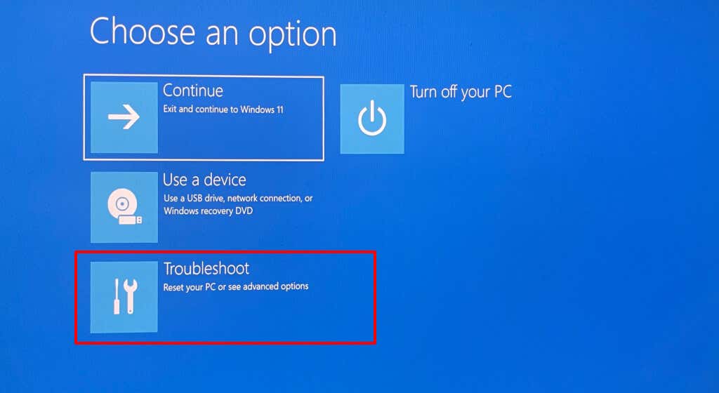 cách sửa lỗi-code-0xc0000185-in-windows-3-nén - Help Desk Geek Chọn nút Khắc phục sự cố trên màn hình tùy chọn khôi phục