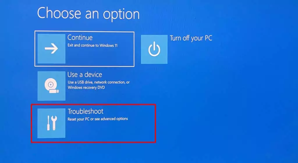 cách sửa lỗi-code-0xc0000185-in-windows-3-nén - Help Desk Geek Chọn nút Khắc phục sự cố trên màn hình tùy chọn khôi phục