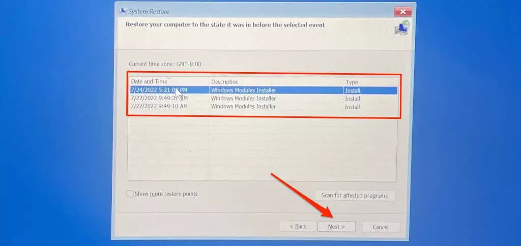 cách sửa lỗi-code-0xc0000185-in-windows-20-nén - Help Desk Geek Chọn điểm khôi phục và nhấp vào Tiếp theo
