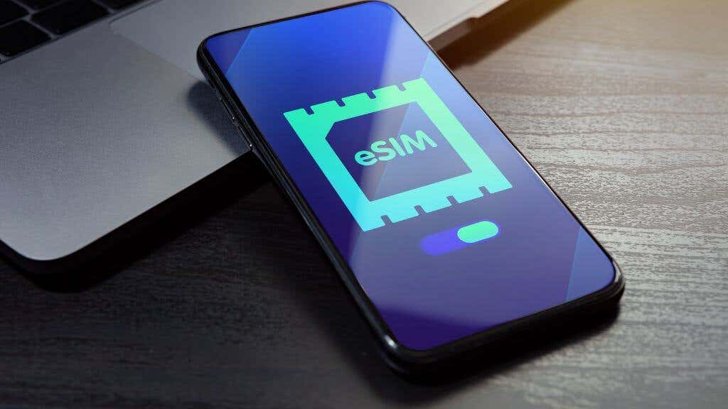 sim-card-vs-sd-card-whats-the-difference-7-nén - Mẹo công nghệ trực tuyến eSims: Sự kết thúc của thẻ SIM? hình ảnh