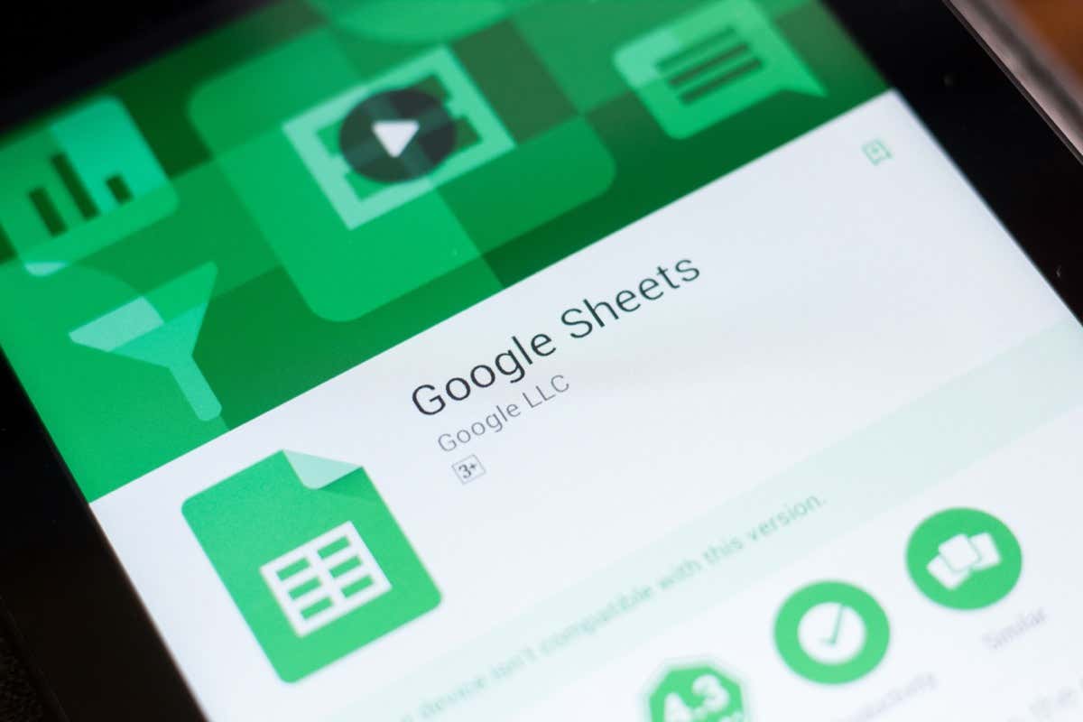 Ryazan, Nga - 24/6/2018: Ứng dụng di động Google Sheets trên màn hình máy tính bảng. - Bàn trợ giúp Geek Cách chuyển đổi Google Sheets sang hình ảnh PDF 1