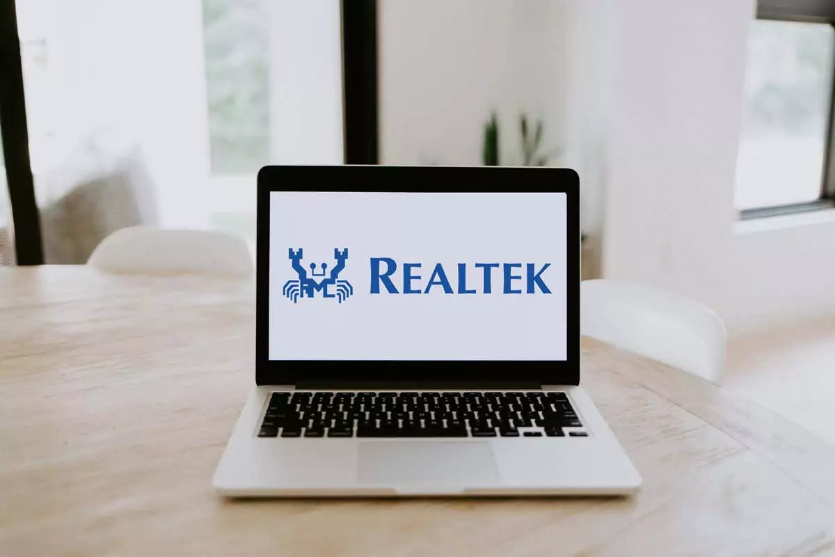 hdg-how-to-download-install-and-update-realtek-audio-driver-in-windows-11-1-nén - Help Desk Geek Cách tải xuống, cài đặt và cập nhật trình điều khiển âm thanh Realtek trong Windows 11 hình 1