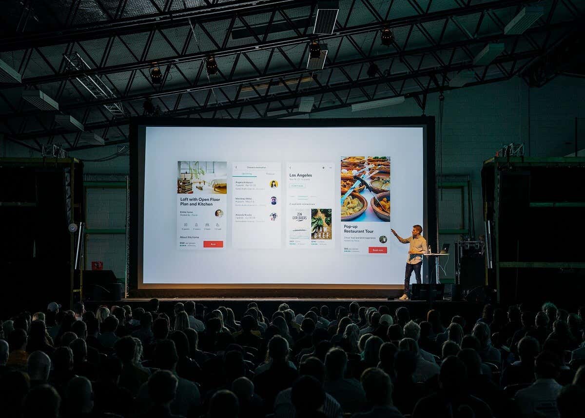 cách tạo bảng nội dung trong powerpoint-1 được nén - Help Desk Geek Cách tạo mục lục trong PowerPoint hình 1