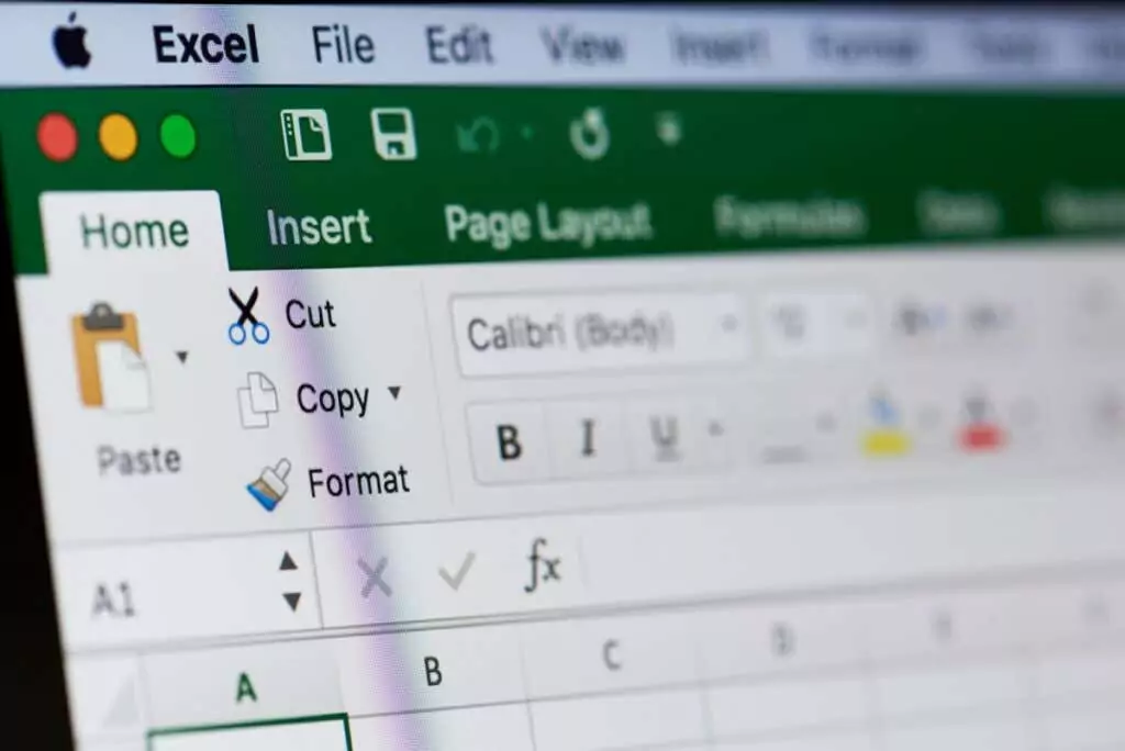 Menu Microsoft excel - Bộ phận trợ giúp Geek Cách xem lịch sử phiên bản tệp Excel (và khôi phục các phiên bản trước) hình 1