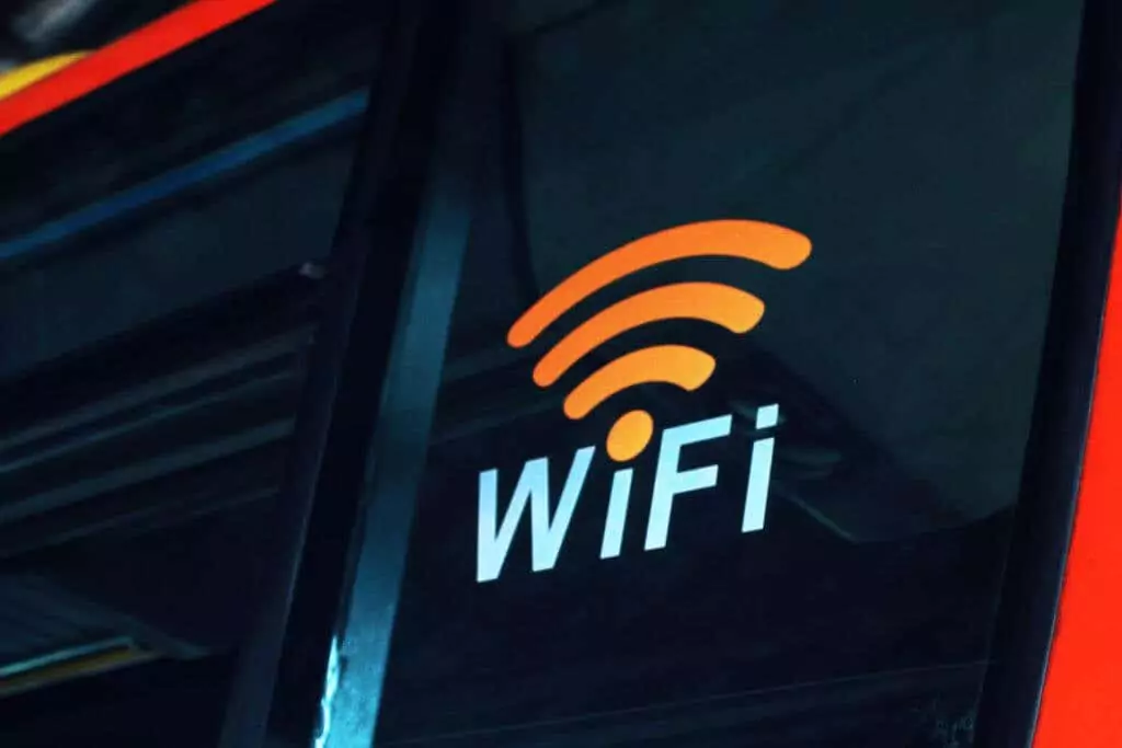 dữ liệu di động hoặc wi-fi-bạn nên sử dụng trên điện thoại thông minh-được nén 1 - Mẹo công nghệ trực tuyến Sự khác biệt giữa dữ liệu di động và Wi-Fi là gì? hình ảnh