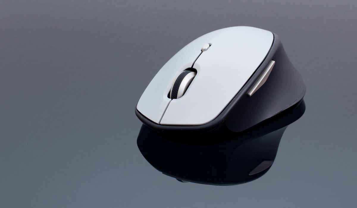 wireless-mouse-2 - Mẹo kỹ thuật trực tuyến Ưu và nhược điểm của việc có chuột không dây