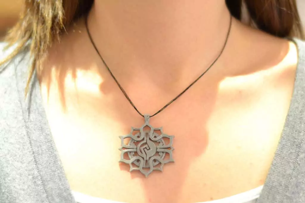 06Pendant - Mẹo công nghệ trực tuyến Hình ảnh mặt dây chuyền hoa sen của người Maya