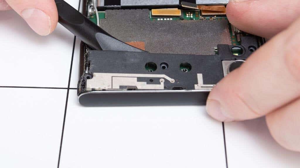 10-Open-Phone - Mẹo kỹ thuật trực tuyến Hình ảnh Take It Apart cho vui
