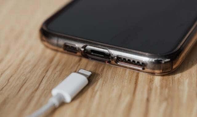 05-cáp sạc iphone - Mẹo vặt công nghệ trực tuyến Sự cố với hình ảnh Cổng sạc của bạn