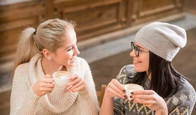 bạn bè cà phê - Mẹo công nghệ trực tuyến Bạn muốn kết bạn trực tuyến hay ngoại tuyến? hình ảnh