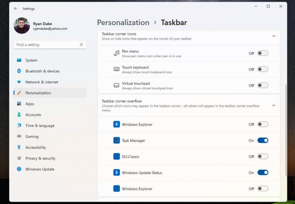 Thêm 9 cài đặt trên thanh tác vụ - Help Desk Geek Cách di chuyển thanh tác vụ Windows 11 sang trái hoặc phải và tùy chỉnh hình ảnh 10