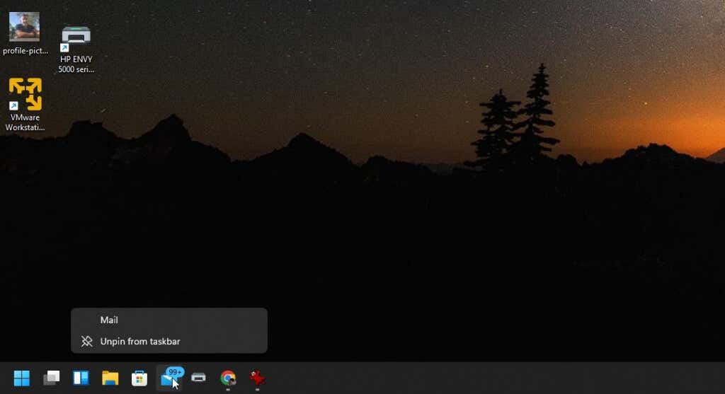 11-bỏ ghim biểu tượng - Help Desk Geek Cách di chuyển thanh tác vụ Windows 11 sang trái hoặc phải và tùy chỉnh hình ảnh 12