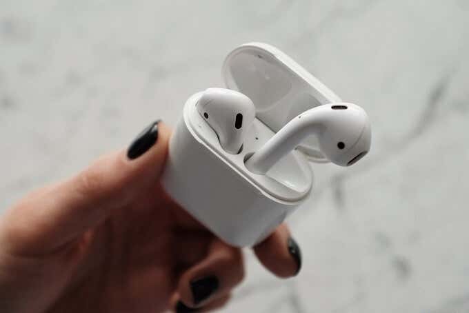 Airpod-Case - Mẹo công nghệ trực tuyến Cách làm sạch hộp đựng Airpod hoặc tai nghe không dây