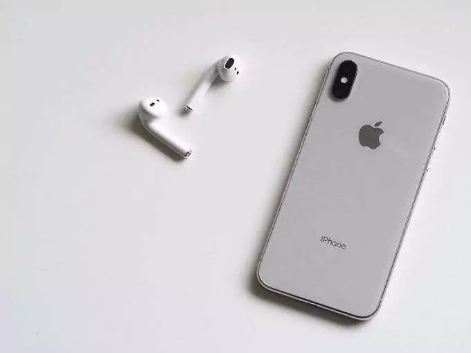 Airpod - Mẹo công nghệ trực tuyến Cách vệ sinh Airpod và các loại tai nghe không dây khác