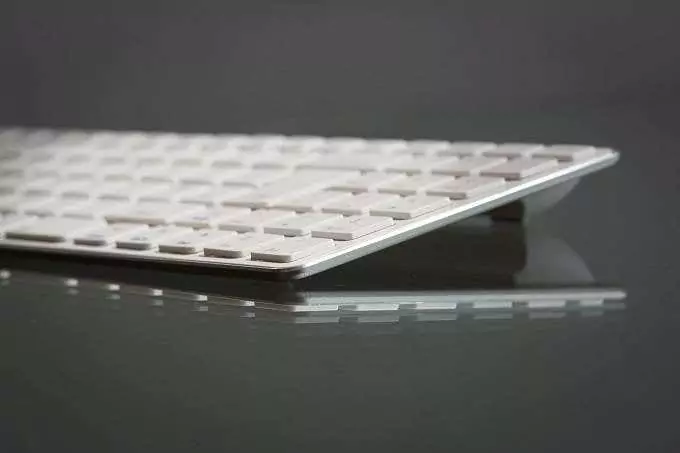 CLean-Keyboard - Mẹo kỹ thuật trực tuyến Hình ảnh Cách làm sạch bàn phím