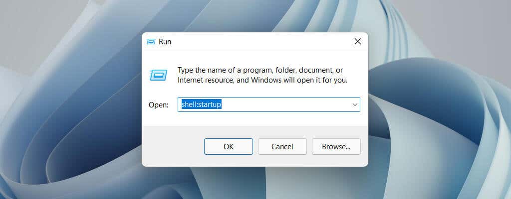 02-Run-Dialog-Box-1 - Help Desk Geek Cách xác định vị trí thư mục khởi động trong Windows 11 hình 3