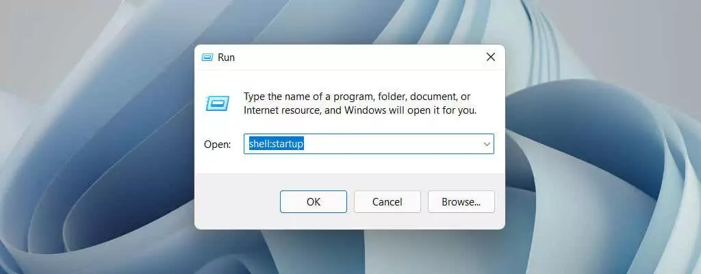 02-Run-Dialog-Box-1 - Help Desk Geek Cách xác định vị trí thư mục khởi động trong Windows 11 hình 3