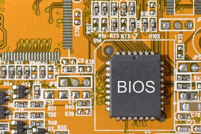 bios máy tính - Thủ thuật công nghệ trực tuyến BIOS máy tính xách tay và BIOS máy tính để bàn: Có sự khác biệt nào không? hình ảnh