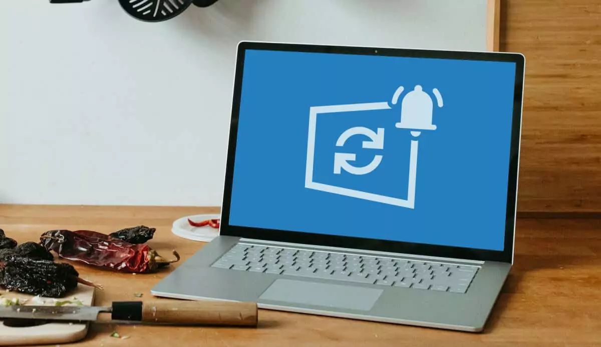cách dừng-windows-update-notifications-1-nén - Help Desk Geek Cách dừng thông báo cập nhật Windows hình 1