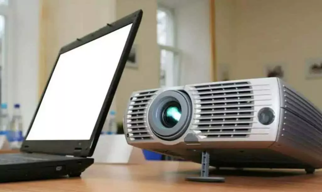 cách hiển thị-đen-trắng-trượt trong powerpoint-2-nén - Help Desk Geek Cách hiển thị slide đen hoặc trắng trong PowerPoint ảnh 2