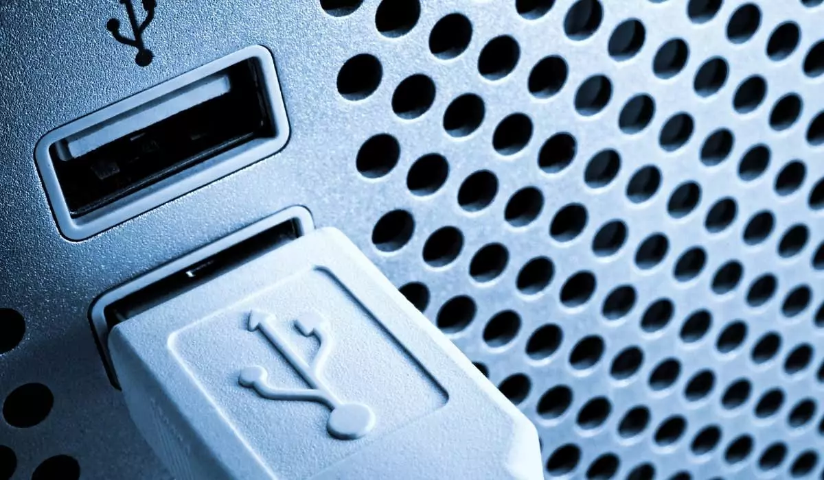 Cổng USB - Mẹo kỹ thuật trực tuyến Hình ảnh Cách làm sạch cổng USB của máy tính