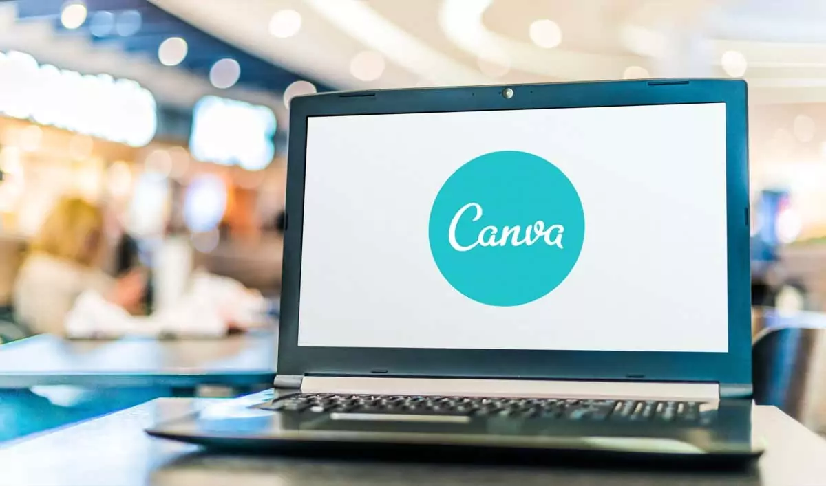 Máy tính xách tay hiển thị logo Canva - Thủ thuật công nghệ trực tuyến Cách tạo bảng tầm nhìn trên hình ảnh Canva