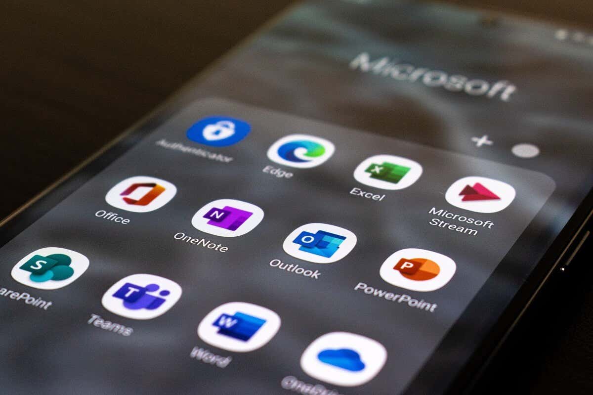 hdg-what-does-outbox-mean-in-microsoft-outlook-1-nén - Bộ phận trợ giúp Geek “Hộp thư đi” có nghĩa là gì trong Microsoft Outlook? hình ảnh 1