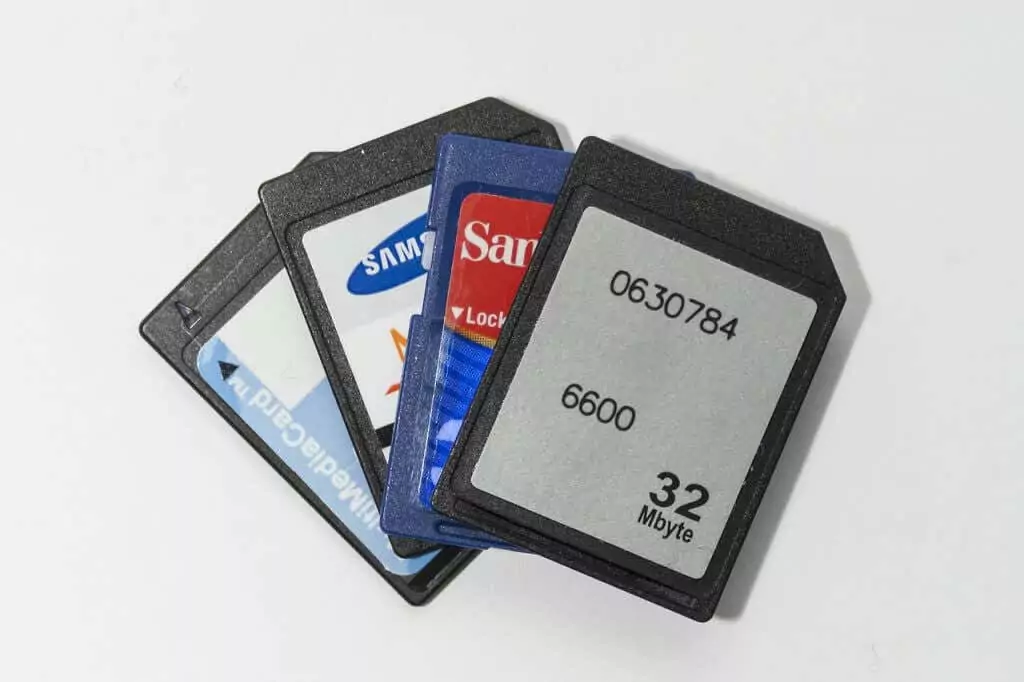 Thẻ-tf-là gì và chúng khác với-sd-cards-3 được nén như thế nào - Mẹo công nghệ trực tuyến Thẻ TF được sử dụng để làm gì? hình ảnh