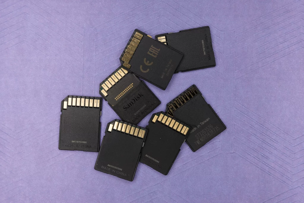 Thẻ-tf-là gì và chúng khác với-sd-cards-2 được nén như thế nào - Mẹo công nghệ trực tuyến Tại sao thẻ SD có nhiều tên như vậy? hình ảnh