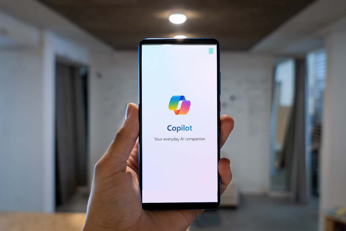 Cách sử dụng Microsoft Copilot trên Android và iPhone 1 Microsoft Copilot cho Android và iPhone