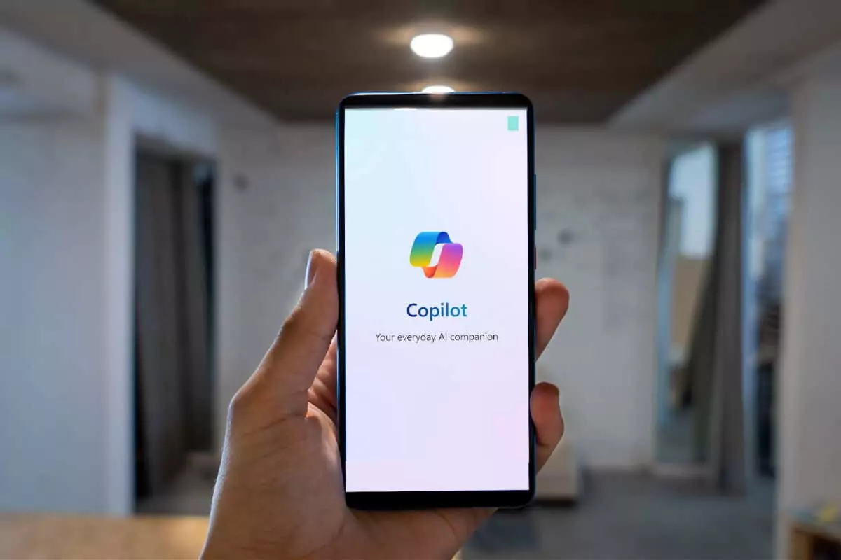 Cách sử dụng Microsoft Copilot trên Android và iPhone 1 Microsoft Copilot cho Android và iPhone
