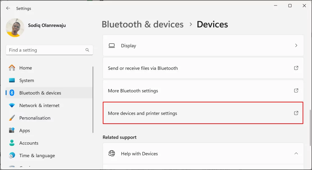 Cách khắc phục lỗi “Remove Failed” Bluetooth trong Windows 11 49 "More cài đặt thiết bị và máy in" tùy chọn được tô sáng trong menu cài đặt thiết bị và Bluetooth của Windows