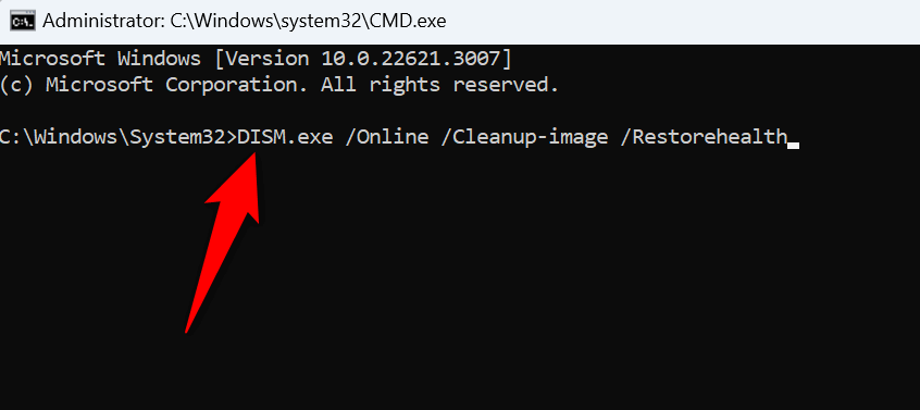Cách giải quyết lỗi cài đặt Windows Update - 0x80070002 12 Lệnh DISM được gõ trong Dấu nhắc lệnh.
